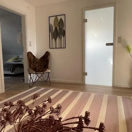 Long 4 Stars With Balcony